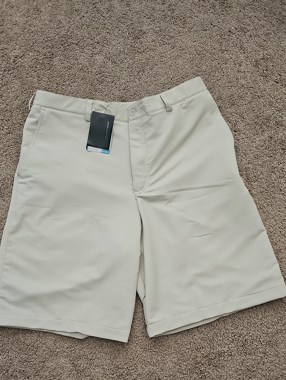 Nike Men's Flat-Front Golf Shorts - Cream